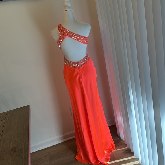 Betsy & Adam One-Shoulder Sequin Backless Gown - Picture 9 of 15